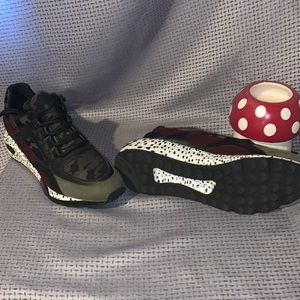 Steve Madden platform tennis shoes